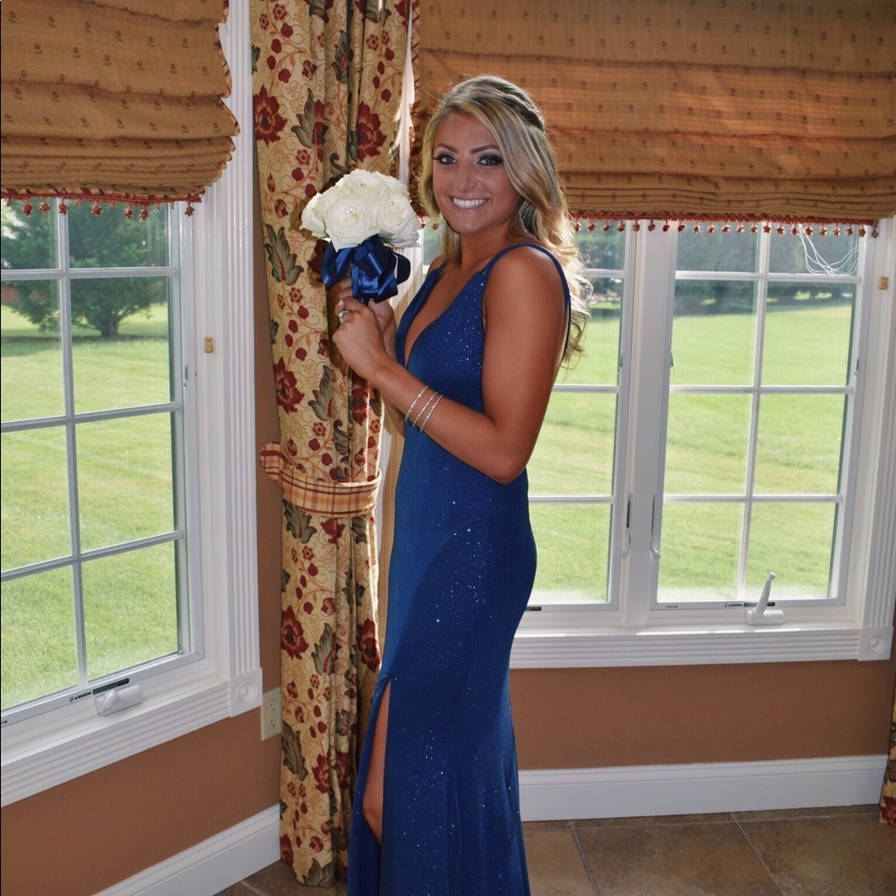 Meet your Posher, Hailey